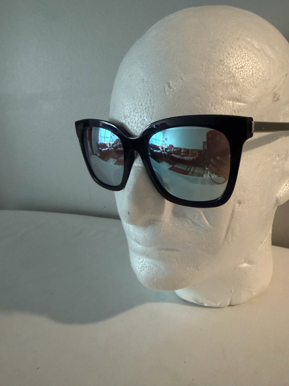 DIFF Black Frame Mirrored Lens Women's Sunglasses